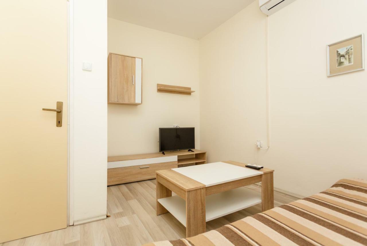 Apartman Jezevac Veglia Exterior foto